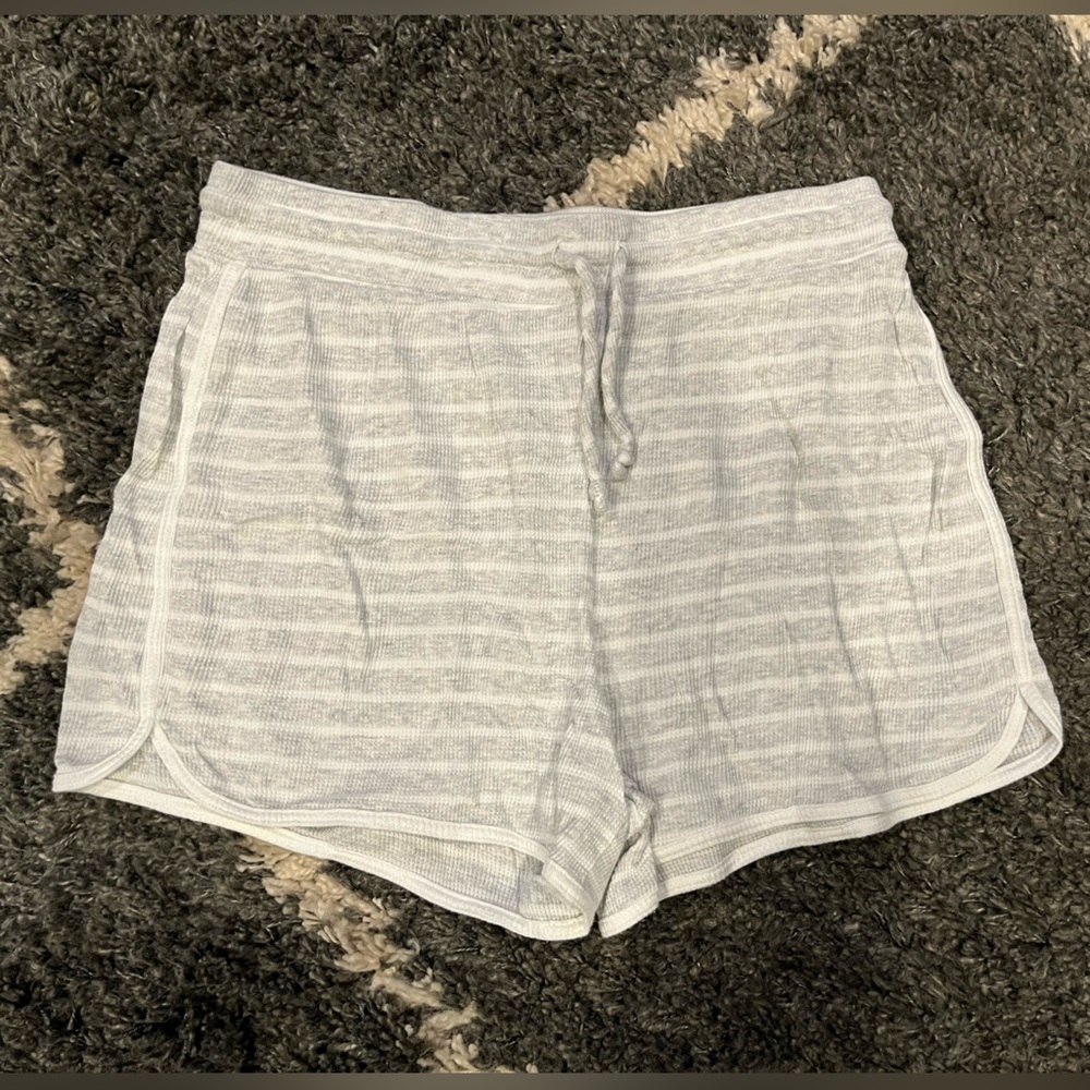 EUC size large old‎ navy  lounge shorts